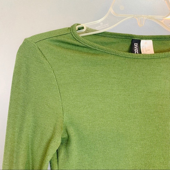 Divided | Ribbed Long Sleeve Crop Top S - Picture 3 of 8